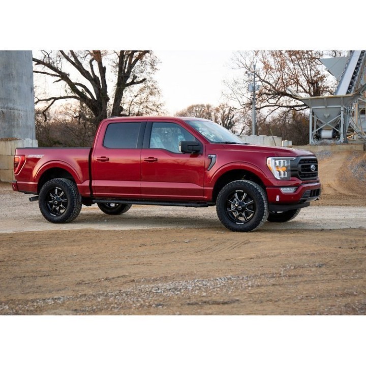 Zestaw zawieszenia Rough Country Lift 2"