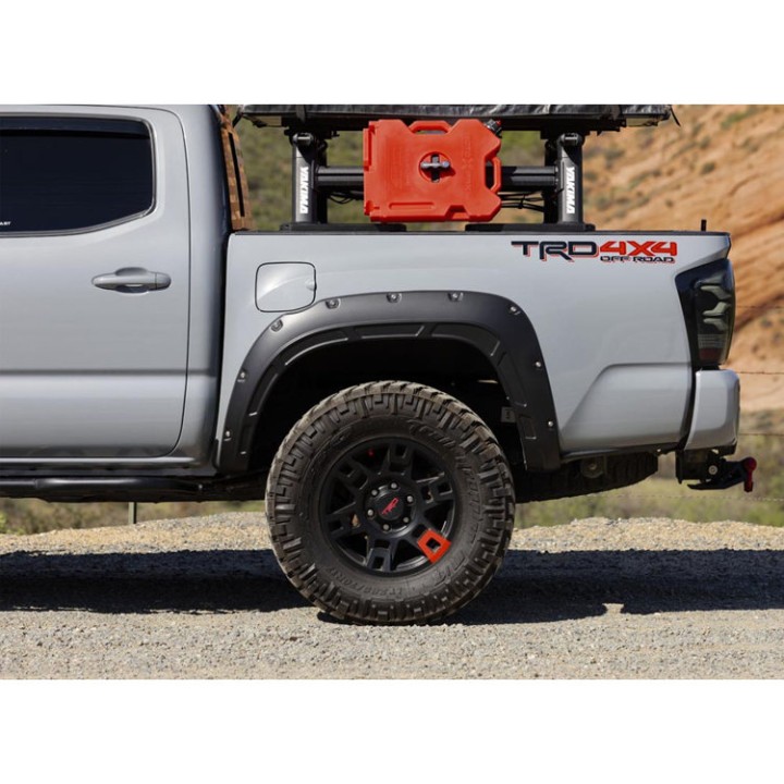 Poszerzenia błotników przód i tył Rough Country Defender Pocket