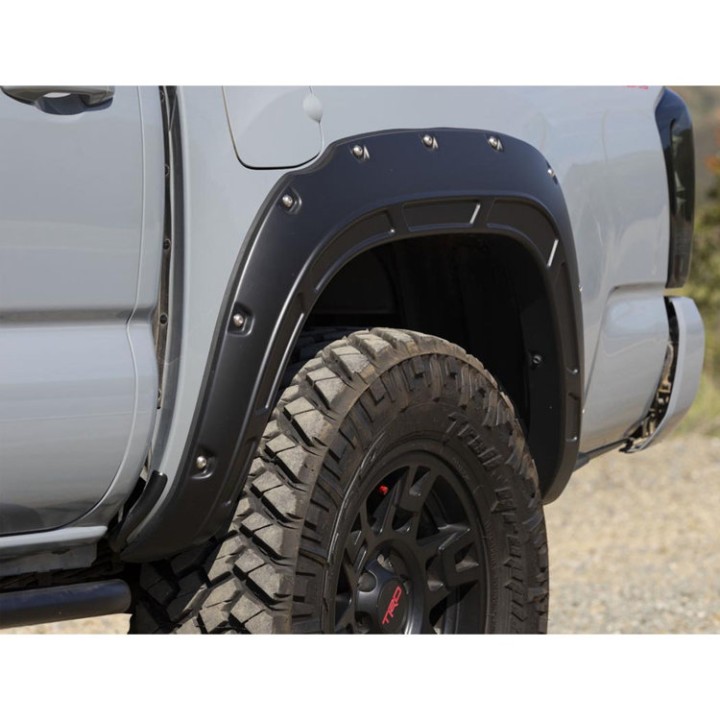 Poszerzenia błotników przód i tył Rough Country Defender Pocket
