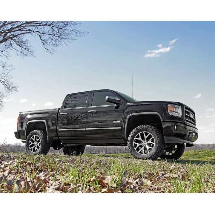 Zestaw zawieszenia Rough Country Lift 6"