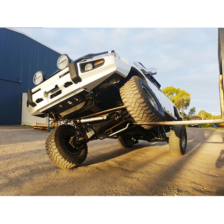 Wahacze hybrydowe przód Superior Engineering Hyperflex Lift 4"
