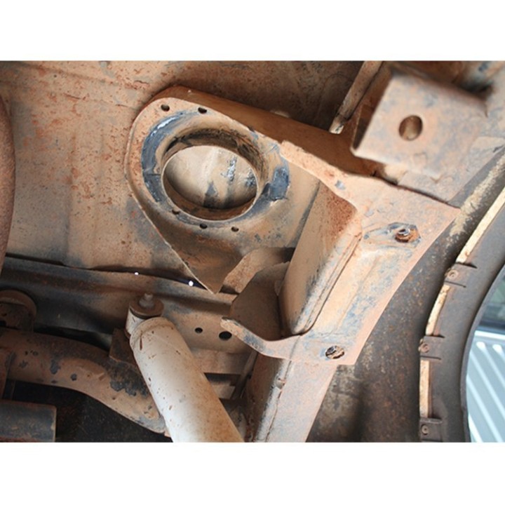 Wzmocnienie mocowania kielicha sprężyn Superior Engineering