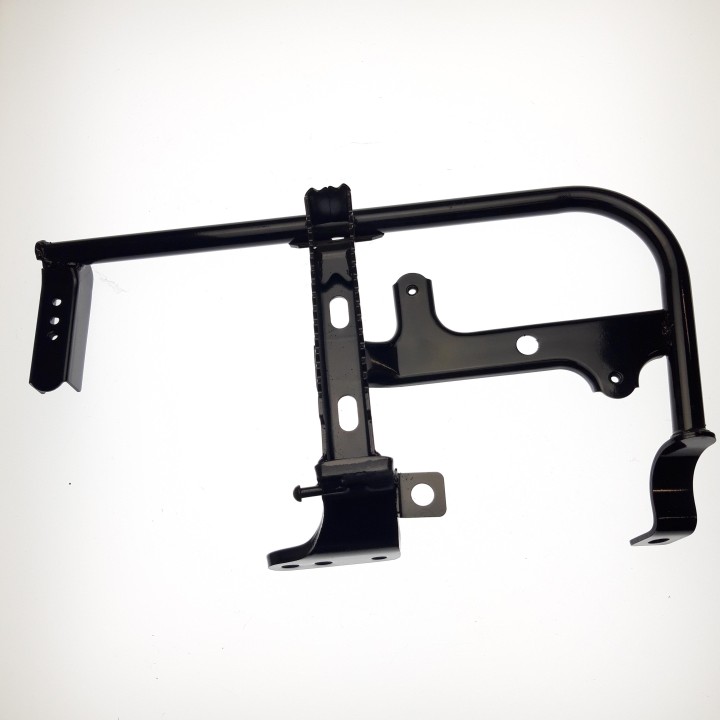 BRACKET, FOOT BOARD, RH