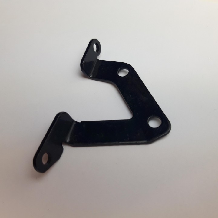 BRACKET,HANDLEBAR COVER LEFT