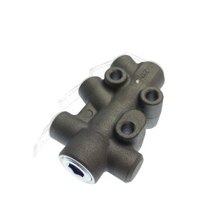 DISTRIBUTOR