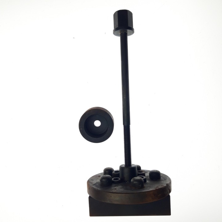 DRIVE PULLEY FIXING SEAT FOR INSTALL AND REMOVE