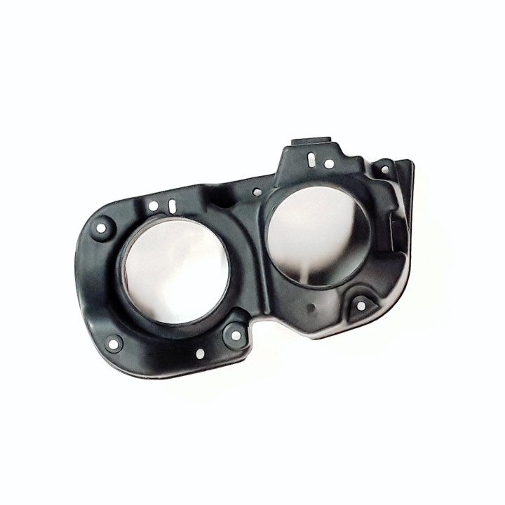 FENDER, HEAD LAMP RH.