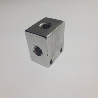 FOUR LINE COUPLER