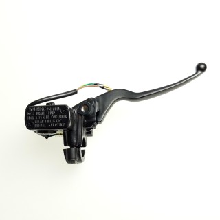 MASTER CYLINDER
