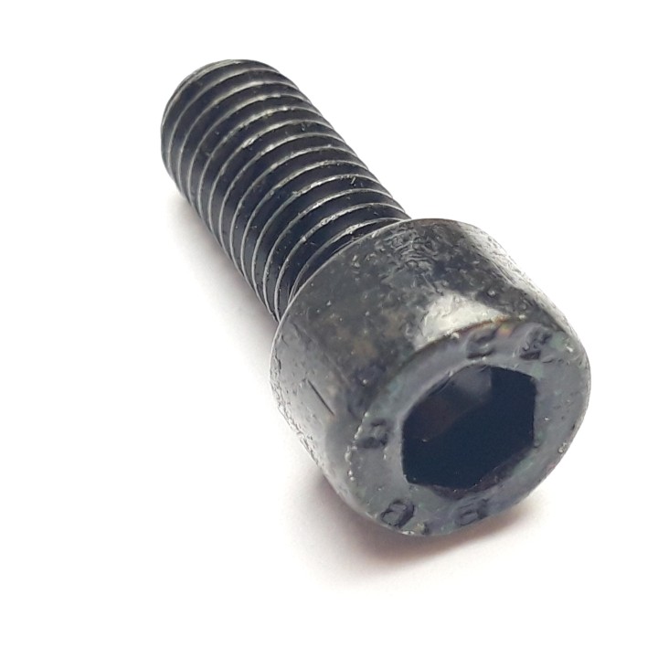SCREW M8×20
