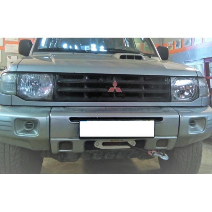 Mitsubishi Pajero 2 CLASSIC V30 V33  płyta montażowa wyciągarki