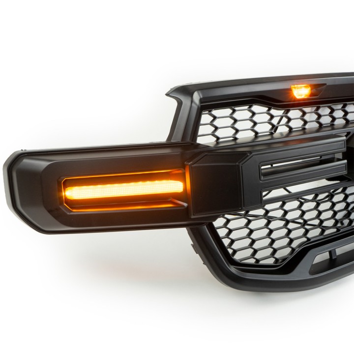 Grill z emblematem Ford i oświetleniem LED OFD