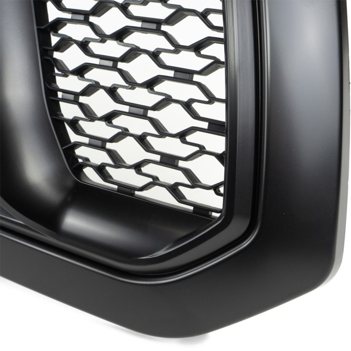 Grill z emblematem RAM w kolorze czarnym OFD