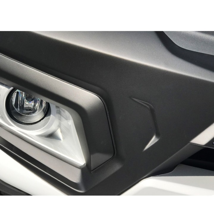 Osłona zderzaka przód z lampami LED Air Design