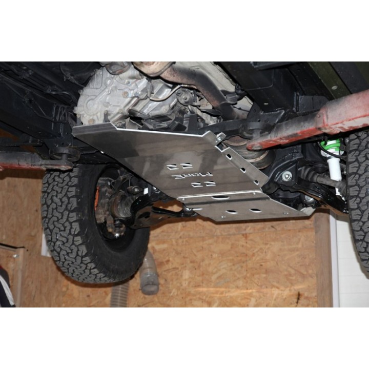 Zestaw aluminiowych osłon podwozia MorE 4x4 - Toyota Hilux Vigo 05-11 - do zderzaka Z010