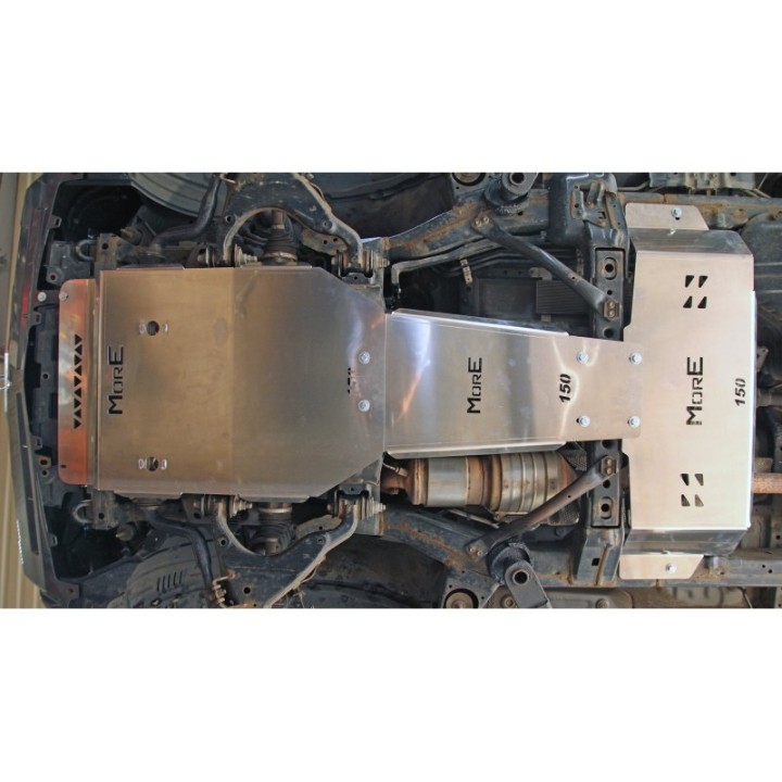 Zestaw aluminiowych osłon podwozia MorE 4x4 - Toyota Land Cruiser J150 09-14 - do zderzaka Z007