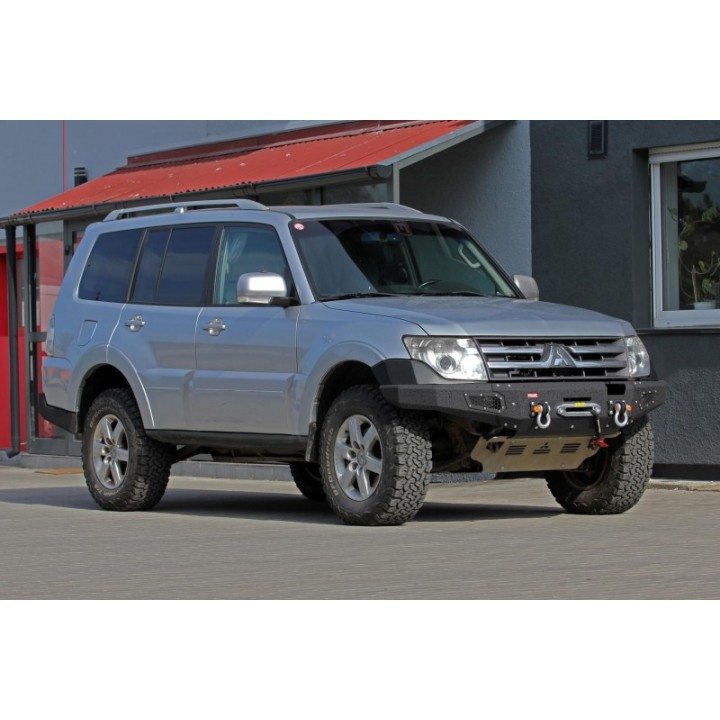 Zderzak przedni stalowy Mitsubishi Pajero 4 V80 More 4x4