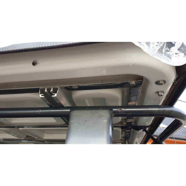 Escape VARIO 210 cm piaskowy, biała pokrywa – namiot dachowy
