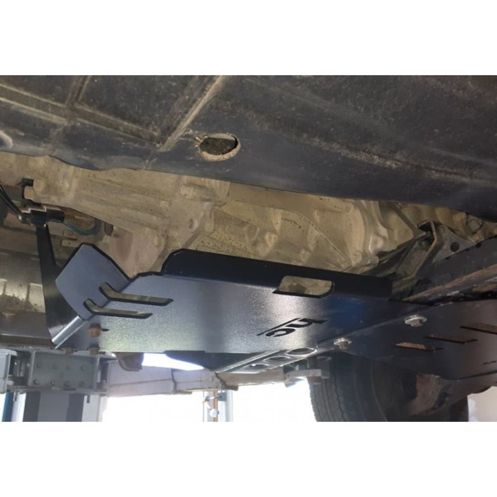 Osłona reduktora Mitsubishi Pajero 4 / Montero 4 2006-2014 czerwona