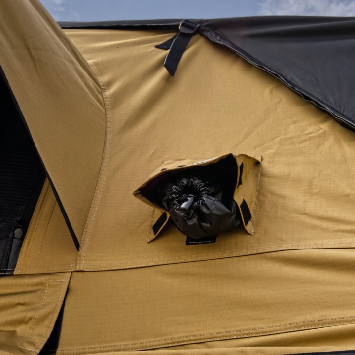 Roof Top Tent Fold 4 Sand - Comfortable and Practical!