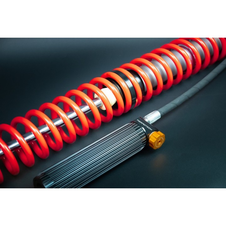 Coilover NOMADTECH 14" / 2,25" ze zbiornikiem i regulacją