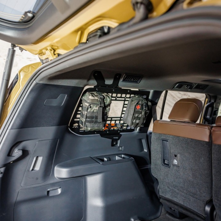 Panel MOLLE wewnętrzny Lexus GX550 i Land Cruiser 250 prawy