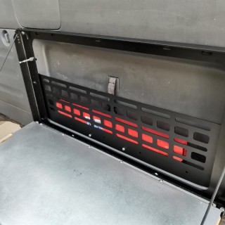 Kratka na Drzwi Bagażnika - LC120/GX470 Bison Gear - ujęcie 2