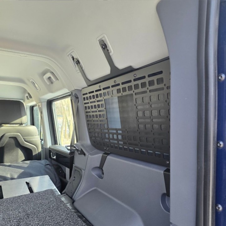 Panel MOLLE wewnętrzny bagażnika INEOS Grenadier lewy