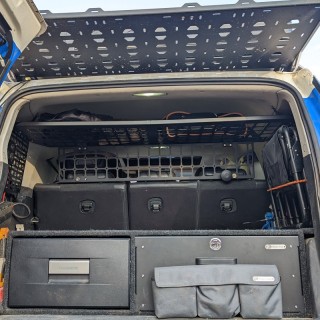 Przegroda bagażnika Bison Gear (sama przegroda) - Toyota FJ Cruiser - ujęcie 2