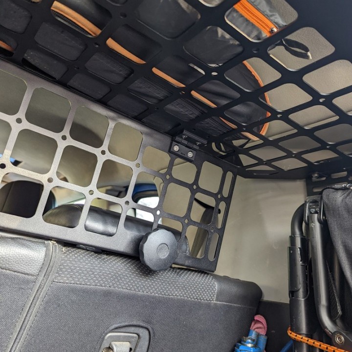 Przegroda bagażnika Bison Gear (sama przegroda) - Toyota FJ Cruiser - ujęcie 4