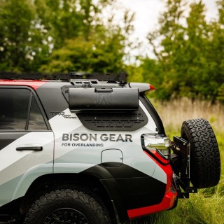 Zewnętrzny panel MOLLE Bison Gear - Toyota 4Runner 5. gen. - Strona: Prawa, Relingi fabryczne