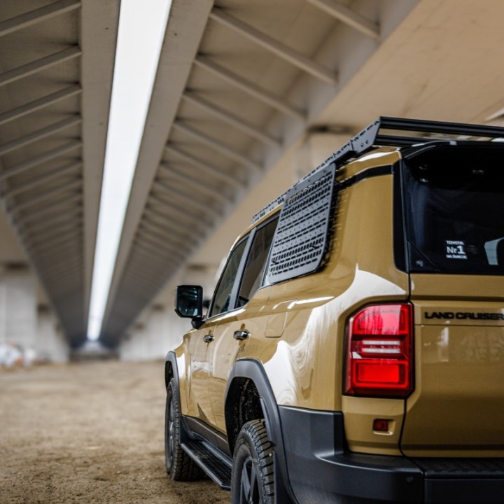 Panel MOLLE zewnętrzny lewy Land Cruiser 250 i GX550