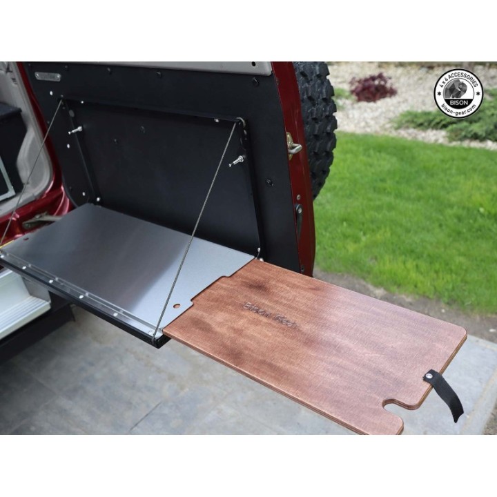 Tapicerka drzwi tylnych Nissan Patrol Y61, aluminium