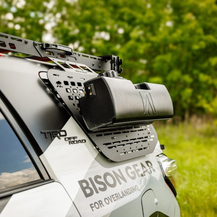 Zewnętrzny panel MOLLE Bison Gear - Toyota 4Runner 5. gen. - Strona: Lewa, Bagażnik niskoprofilowy - ujęcie 16