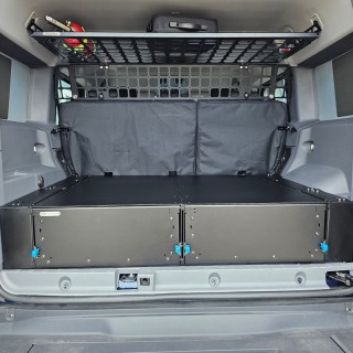 Ruchoma Przegroda Cargo (bez półki) - Grenadier Bison Gear