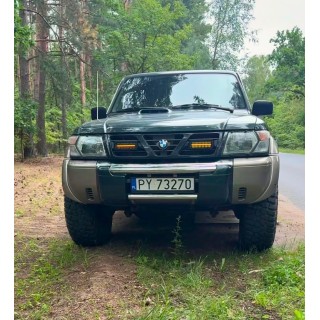Mocowania lamp LED w atrapę Nissan Patrol Y61