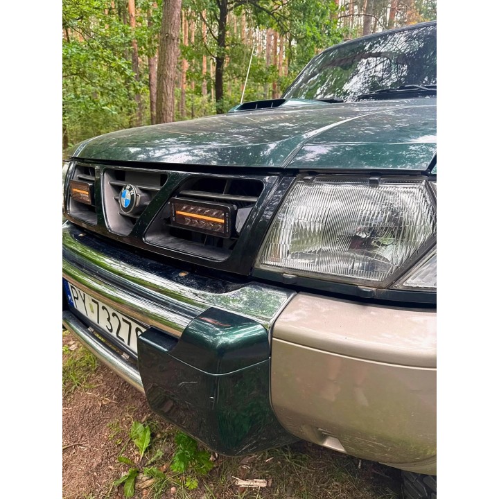 Mocowania lamp LED w atrapę Nissan Patrol Y61