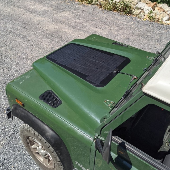 Zestaw solarny 75 W Land Rover Defender | Cascadia