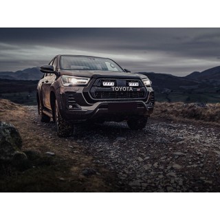 Zestaw dwóch lamp LAZER TRIPLE-R 750 (Gen2) - Toyota Hilux