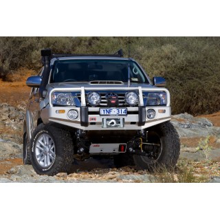 Zderzak stalowy ARB Deluxe Bar - Hilux od 2005, 4x4