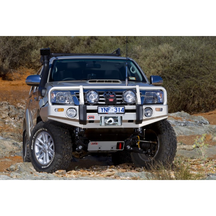 Zderzak stalowy ARB Deluxe Bar - Hilux od 2005, 4x4