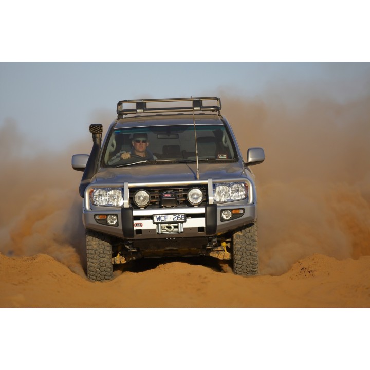 Zderzak stalowy ARB Deluxe Bar - Land Cruiser 200 2012-2015 - ujęcie 6