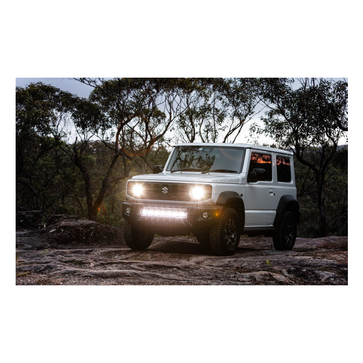 Listwa ARB Night Hawk 28 cali za atrapą - Suzuki Jimny