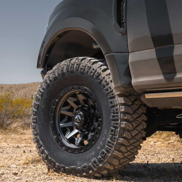 Felga aluminiowa D694 Covert Matte Black Fuel - ujęcie 5
