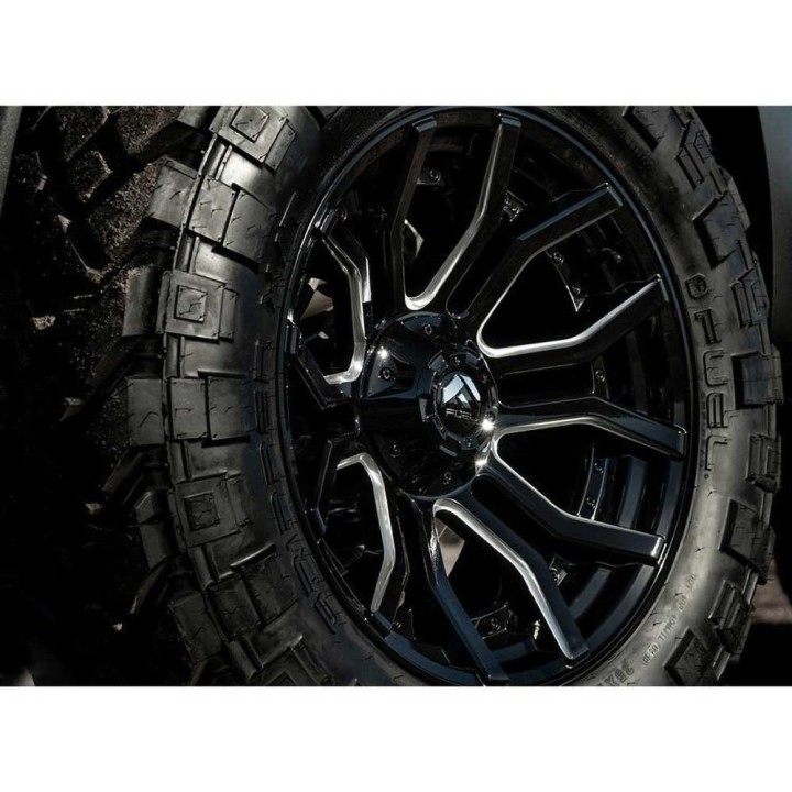 Felga aluminiowa D711 Rage Gloss Black Milled Fuel - ujęcie 4