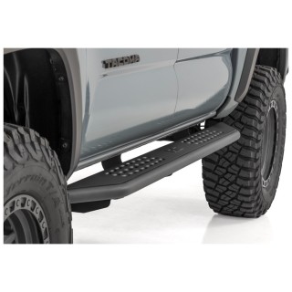 Progi, stopnie boczne Rough Country OV2 Double Cab - ujęcie 2