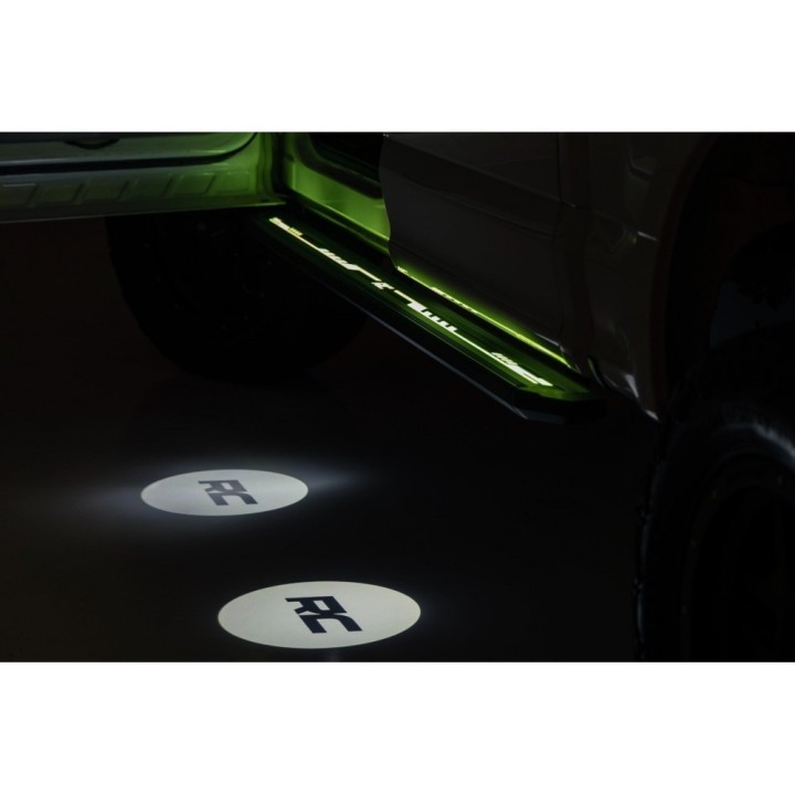Progi, stopnie boczne Rough Country Multi-Color LED Crew cab - ujęcie 6