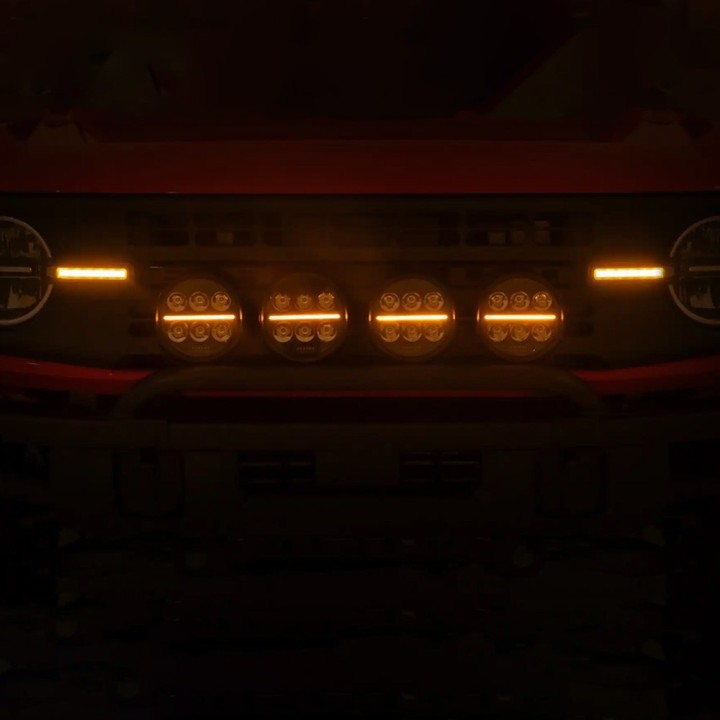 Bull bar z mocowaniem oświetlenia LED Rough Country