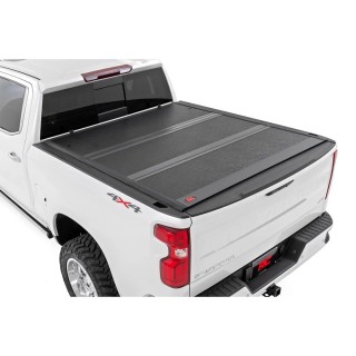 Twarda pokrywa paki tri-fold niski profil Rough Country 6'7" - ujęcie 2