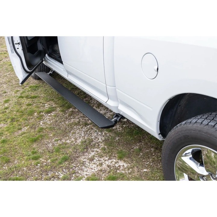 Progi elektryczne do RAM 1500 Classic DS | Szekla4x4